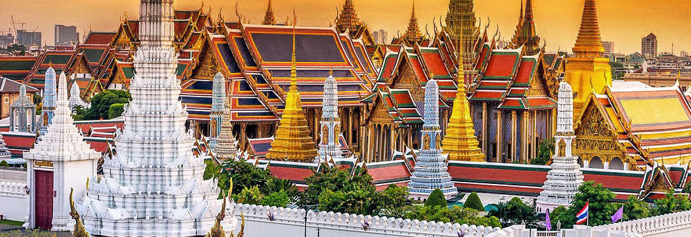 Wat Phra Kaew | The Temple of the Emerald Buddha | Bangkok
