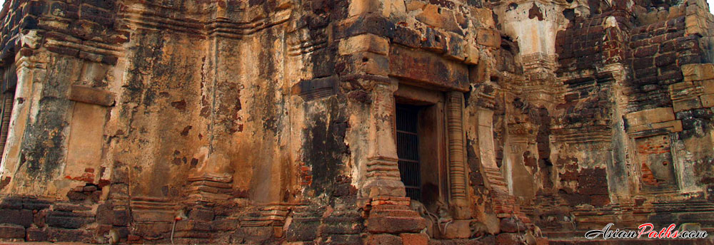 Phra Prang Sam Yot | 13th-Century Angkorian Temple | Lopburi