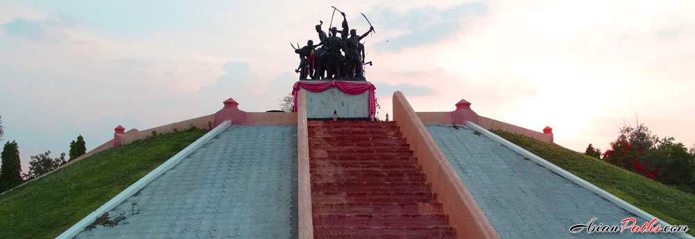 Heroes of Khai Bang Rachan Monument | Khai Bang Rachan Park | Sing Buri