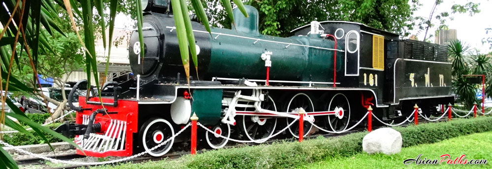 Railway Station | Northern Line | Golden Monkey Sculptures | Lopburi