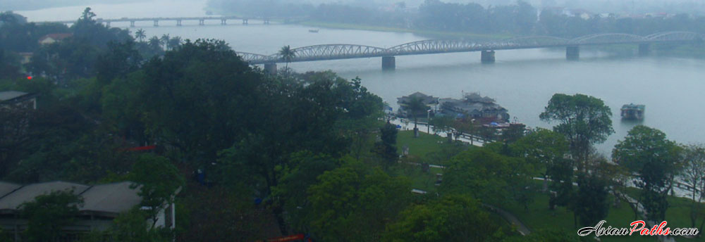 Tứ Tượng Park 1 | Imperial City of Hue | North Central Coast Vietnam