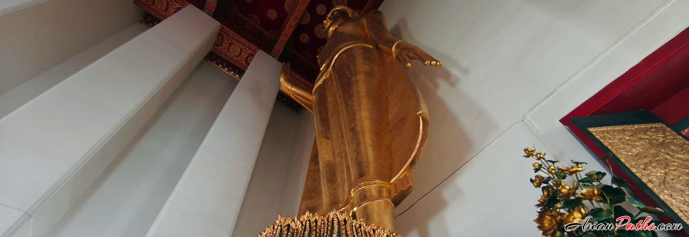 Phra Viharn Phra Attharot | Golden Mount & Wat Saket | Buddhist Temple | Bangkok