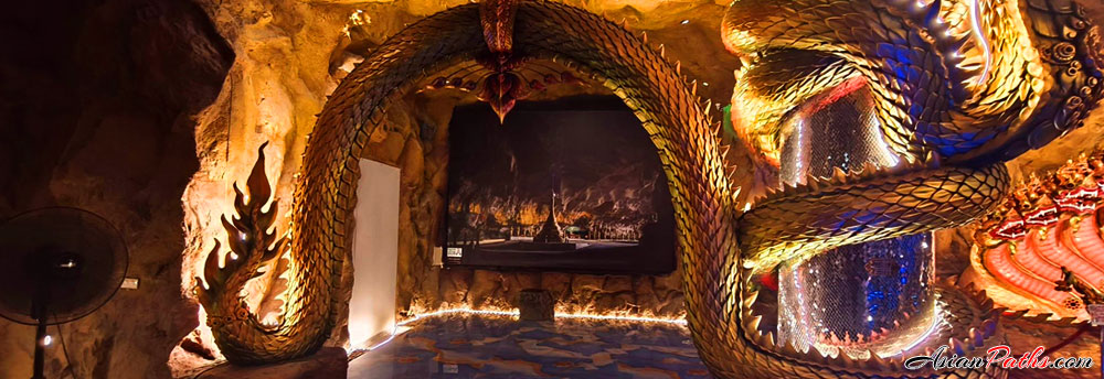 Wat Weluwanaram Buddhist Temple | Wat Phai Kheaw | Bangkok